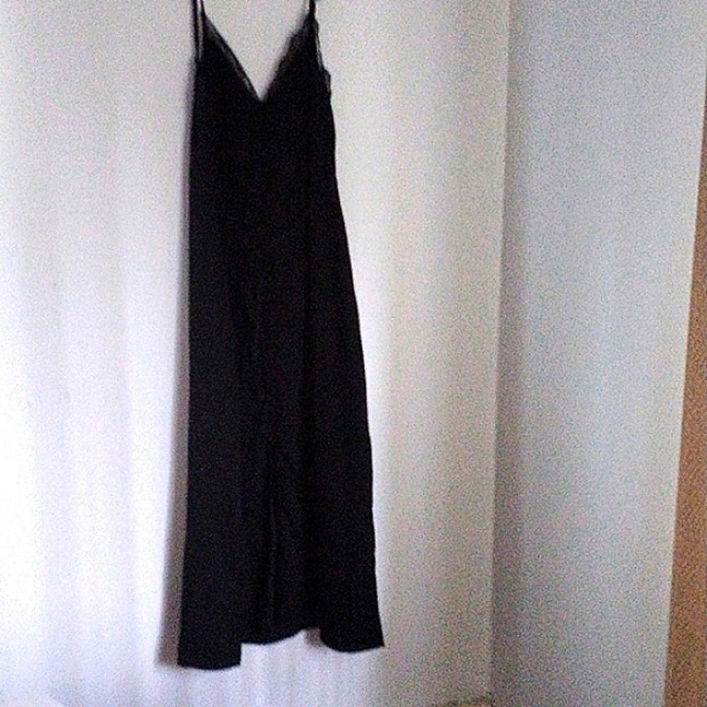 Lulu's lace spaghetti strap maxi dress NWT